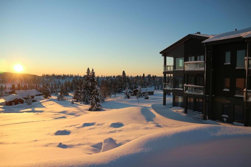 Leilighet Med Panoramautsikt Sjusjoen Innendors Parkering Экстерьер фото